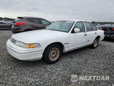 1997 FORD CROWN VICTORIA LX 2FALP74W9PX107551 - główne zdjęcie licytacji z USA - miniatura