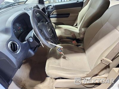 Zdjęcie 7 z 13 samochodu: 2013 JEEP COMPASS SPORT VIN:1C4NJCBB6DD283425 - miniatura