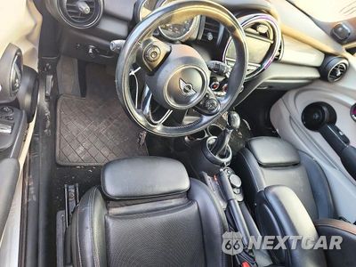 Zdjęcie 8 z 12 samochodu: 2017 MINI COOPER VIN:WMWXP5C31H3C64626 - miniatura
