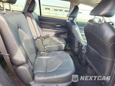 Zdjęcie 11 z 14 samochodu: 2024 TOYOTA GRAND HIGHLANDER XLE VIN:5TDAAAB54RS015059 - miniatura