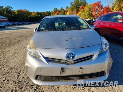 Piąte zdjęcie samochodu w środku: 2012 TOYOTA PRIUS V THREE VIN:JTDZN3EU1C3019245 - miniatura