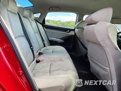 Zdjęcie 10 z 12 samochodu: 2019 HONDA ACCORD LX VIN:1HGCV1F13KA075519 - miniatura