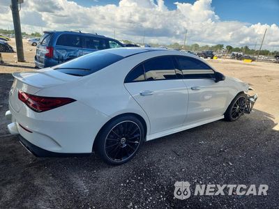 Trzecie zdjęcie samochodu z tyłu: 2023 MERCEDES-BENZ CLA 250 VIN:W1K5J4GBXPN413144 - miniatura