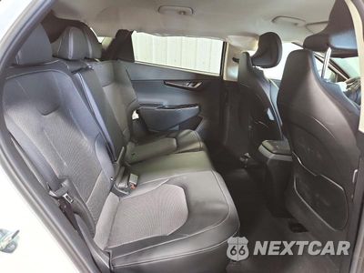 Zdjęcie 10 z 13 samochodu: 2025 KIA EV6 LIGHT VIN:5XYC34JB1SG014322 - miniatura