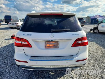 Zdjęcie 6 z 13 samochodu: 2015 MERCEDES-BENZ ML 250 BLUETEC VIN:4JGDA0EB1FA471064 - miniatura