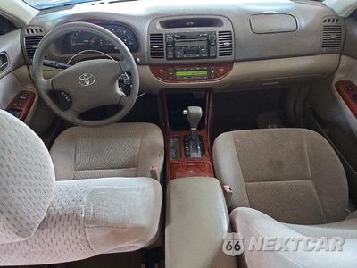 Zdjęcie 8 z 12 samochodu: 2003 TOYOTA CAMRY XLE VIN:4T1BE30K83U247899 - miniatura