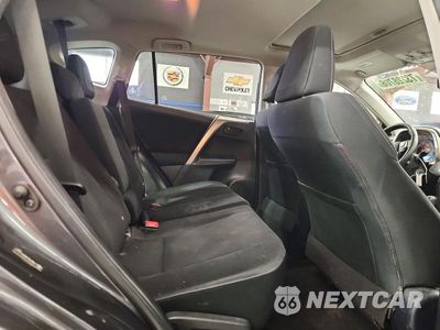 Zdjęcie 11 z 13 samochodu: 2013 TOYOTA RAV4 XLE VIN:JTMRFREV8DD014127 - miniatura