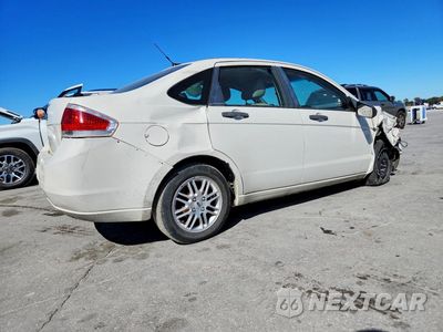 Trzecie zdjęcie samochodu z tyłu: 2011 FORD FOCUS S VIN:1FAHP3EN9BW159190 - miniatura
