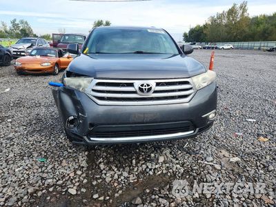 Piąte zdjęcie samochodu w środku: 2011 TOYOTA HIGHLANDER SE VIN:5TDBK3EH2BS058162 - miniatura