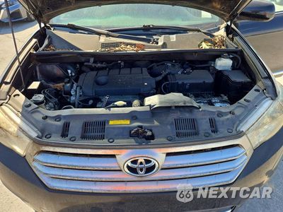 Zdjęcie 12 z 13 samochodu: 2013 TOYOTA HIGHLANDER BASE VIN:5TDZA3EHXDS040965 - miniatura