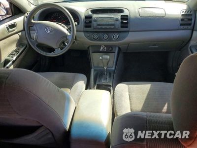 Zdjęcie 8 z 12 samochodu: 2006 TOYOTA CAMRY LE VIN:4T1BE32K26U748546 - miniatura