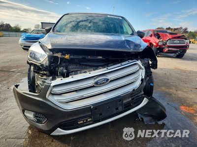 Piąte zdjęcie samochodu w środku: 2017 FORD ESCAPE SE VIN:1FMCU0GD9HUC46748 - miniatura
