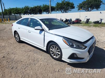 Czwarte zdjęcie samochodu z boku: 2019 HYUNDAI SONATA SE VIN:5NPE24AF2KH742903 - miniatura