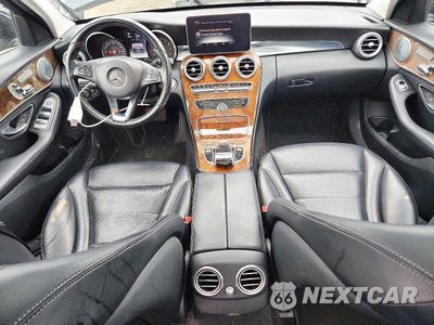 Zdjęcie 8 z 12 samochodu: 2015 MERCEDES-BENZ C 300 4MATIC VIN:55SWF4KB5FU033552 - miniatura