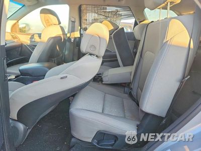 Zdjęcie 10 z 12 samochodu: 2018 HYUNDAI SANTA FE SE VIN:KM8SMDHF5JU272403 - miniatura