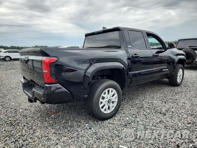 Trzecie zdjęcie samochodu z tyłu: 2025 TOYOTA TACOMA SR5 VIN:3TYKB5FN9ST028385 - miniatura