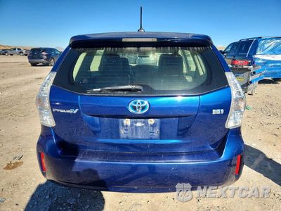 Zdjęcie 6 z 12 samochodu: 2012 TOYOTA PRIUS V THREE VIN:JTDZN3EU9C3142582 - miniatura