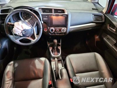 Zdjęcie 8 z 12 samochodu: 2017 HONDA FIT EX VIN:JHMGK5H86HS001667 - miniatura