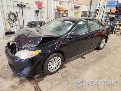 2013 TOYOTA CAMRY LE 4T1BF1FK7DU666045 - główne zdjęcie licytacji z USA - miniatura