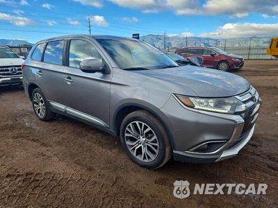 Czwarte zdjęcie samochodu z boku: 2018 MITSUBISHI OUTLANDER SE VIN:JA4AZ3A39JZ017049 - miniatura