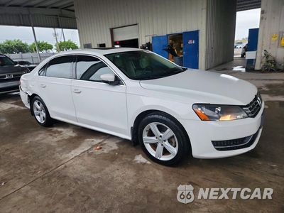 Czwarte zdjęcie samochodu z boku: 2013 VOLKSWAGEN PASSAT SE VIN:1VWBN7A38DC103339 - miniatura