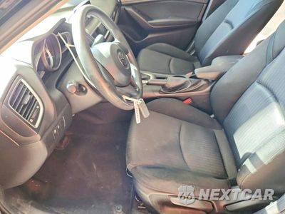 Zdjęcie 7 z 12 samochodu: 2015 MAZDA 3 SV VIN:JM1BM1T71F1226157 - miniatura