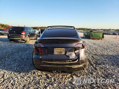 Zdjęcie 6 z 12 samochodu: 2025 TESLA MODEL Y VIN:7SAYGDEF0SF300972 - miniatura
