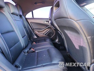 Zdjęcie 10 z 13 samochodu: 2018 MERCEDES-BENZ CLA 250 4MATIC VIN:WDDSJ4GB7JN559365 - miniatura
