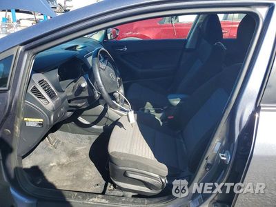 Zdjęcie 7 z 13 samochodu: 2018 KIA FORTE S VIN:3KPFL4A78JE279520 - miniatura