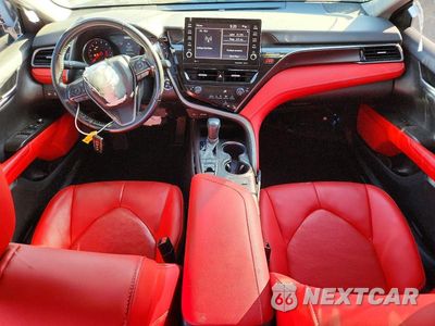 Zdjęcie 8 z 13 samochodu: 2022 TOYOTA CAMRY XSE VIN:4T1K61AK8NU025589 - miniatura