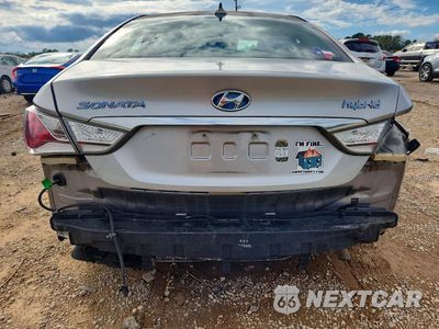 Zdjęcie 6 z 12 samochodu: 2012 HYUNDAI SONATA HYBRID VIN:KMHEC4A44CA037844 - miniatura