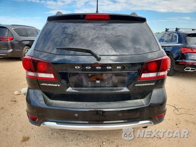 Zdjęcie 6 z 13 samochodu: 2020 DODGE JOURNEY CROSSROAD VIN:3C4PDCGB3LT249203 - miniatura