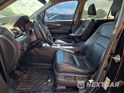 Zdjęcie 7 z 13 samochodu: 2019 HONDA PILOT EXL VIN:5FNYF6H55KB075527 - miniatura