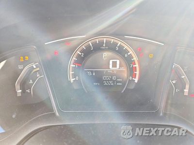 Zdjęcie 9 z 12 samochodu: 2018 HONDA CIVIC LX VIN:19XFC2F53JE006481 - miniatura