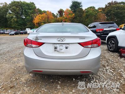 Zdjęcie 6 z 12 samochodu: 2013 HYUNDAI ELANTRA GLS VIN:5NPDH4AE0DH437307 - miniatura