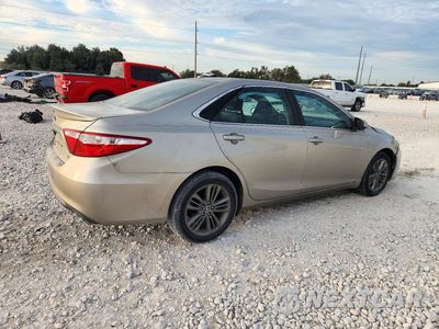 Trzecie zdjęcie samochodu z tyłu: 2016 TOYOTA CAMRY SE VIN:4T1BF1FK5GU184761 - miniatura