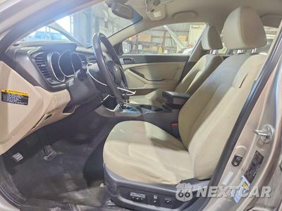 Zdjęcie 7 z 12 samochodu: 2011 KIA OPTIMA LX VIN:KNAGM4A72B5123260 - miniatura