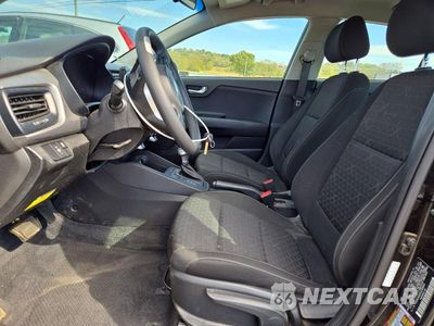 Zdjęcie 7 z 12 samochodu: 2020 KIA RIO LX VIN:3KPA24AD3LE288454 - miniatura