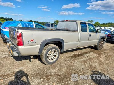 Trzecie zdjęcie samochodu z tyłu: 2006 CHEVROLET SILVERADO K1500 VIN:1GCEK19T36E140591 - miniatura
