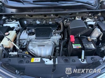 Zdjęcie 7 z 13 samochodu: 2018 TOYOTA RAV4 LE VIN:JTMZFREV2JJ724525 - miniatura