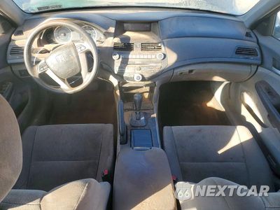 Zdjęcie 8 z 12 samochodu: 2010 HONDA ACCORD LX VIN:1HGCP2F32AA089900 - miniatura