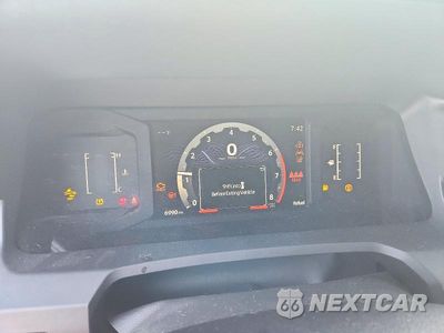 Zdjęcie 9 z 12 samochodu: 2026 TOYOTA TACOMA SR5 VIN:3TMKB5FNXTM066155 - miniatura