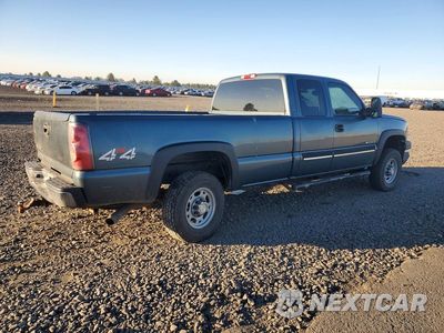 Trzecie zdjęcie samochodu z tyłu: 2006 CHEVROLET SILVERADO K2500 HEAVY DUTY VIN:1GCHK29U16E214019 - miniatura