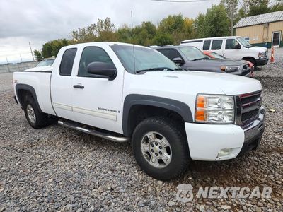 Czwarte zdjęcie samochodu z boku: 2009 CHEVROLET SILVERADO K1500 LT VIN:1GCEK29J89Z232376 - miniatura