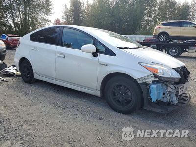 Czwarte zdjęcie samochodu z boku: 2015 TOYOTA PRIUS TWO VIN:JTDKN3DU7F0406410 - miniatura