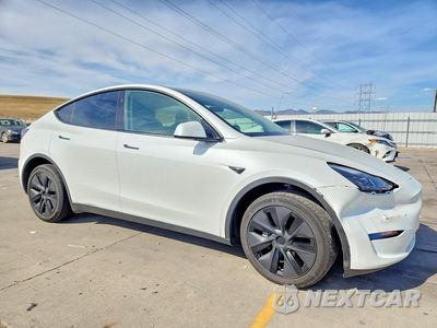 Czwarte zdjęcie samochodu z boku: 2025 TESLA MODEL Y VIN:7SAYGDEE4SF290969 - miniatura