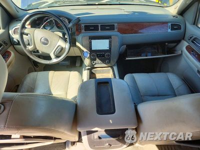 Zdjęcie 8 z 12 samochodu: 2008 GMC SIERRA K1500 VIN:3GTEK13J98G229262 - miniatura