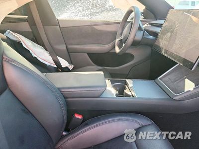 Zdjęcie 7 z 12 samochodu: 2026 TESLA MODEL Y VIN:7SAYGDED8TF626633 - miniatura