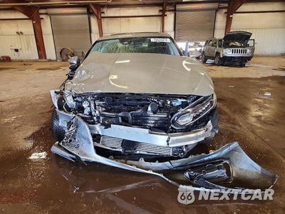 Piąte zdjęcie samochodu w środku: 2018 HONDA ACCORD EX VIN:1HGCV1F48JA076903 - miniatura