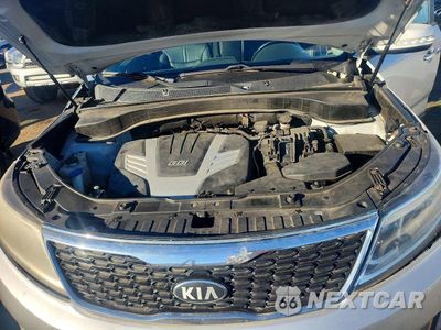 Zdjęcie 12 z 13 samochodu: 2014 KIA SORENTO EX VIN:5XYKUDA78EG498756 - miniatura